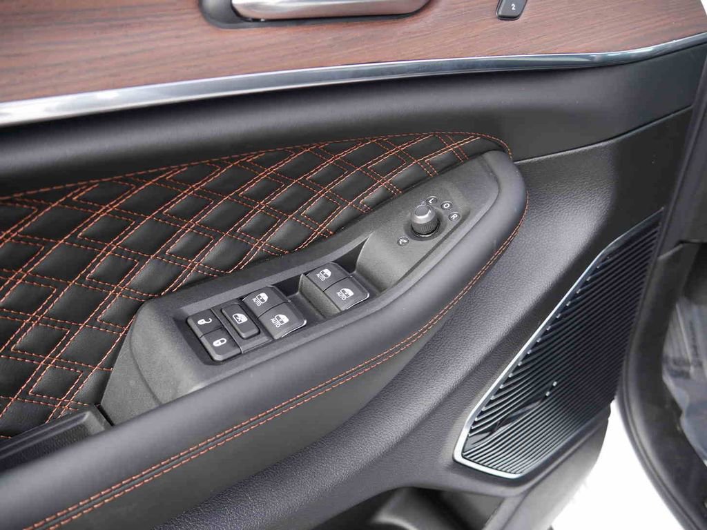 New 2025 Jeep Grand Cherokee Summit w/ Adv Protech Group IV image 25