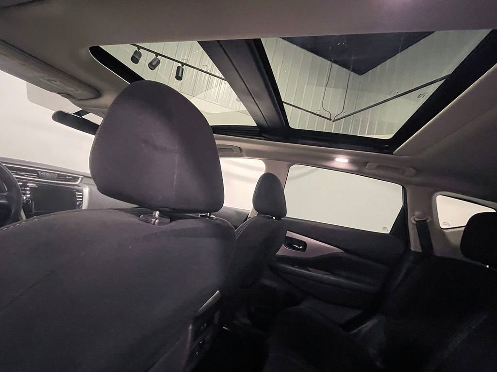 Used 2019 Nissan Murano AWD image 26