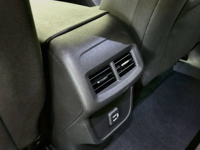 Used 2021 Chevrolet Equinox LT FWD image 24