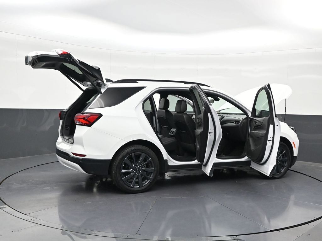 Used 2024 Chevrolet Equinox RS FWD image 31