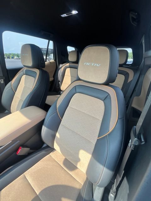 Used 2026 Chevrolet Equinox ACTIV w/ Safety and Technology Package AWD/4WD image 17