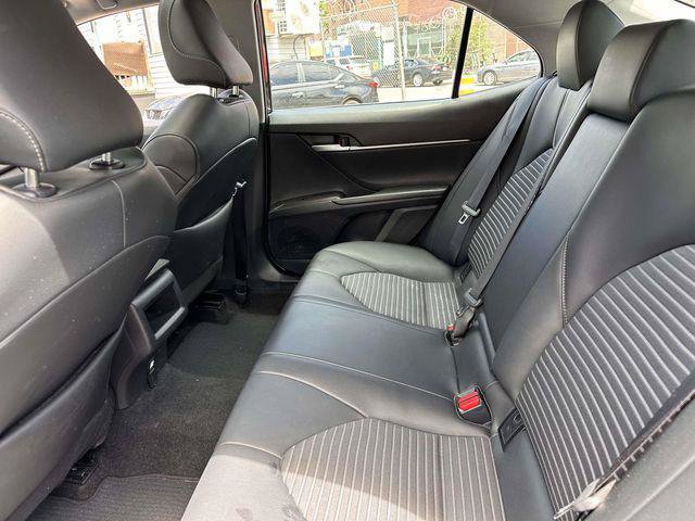 Used 2024 Toyota Camry SE w/ Convenience Package FWD image 15