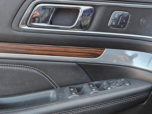 Used 2018 Ford Explorer Limited w/ Equipment Group 301A image 10