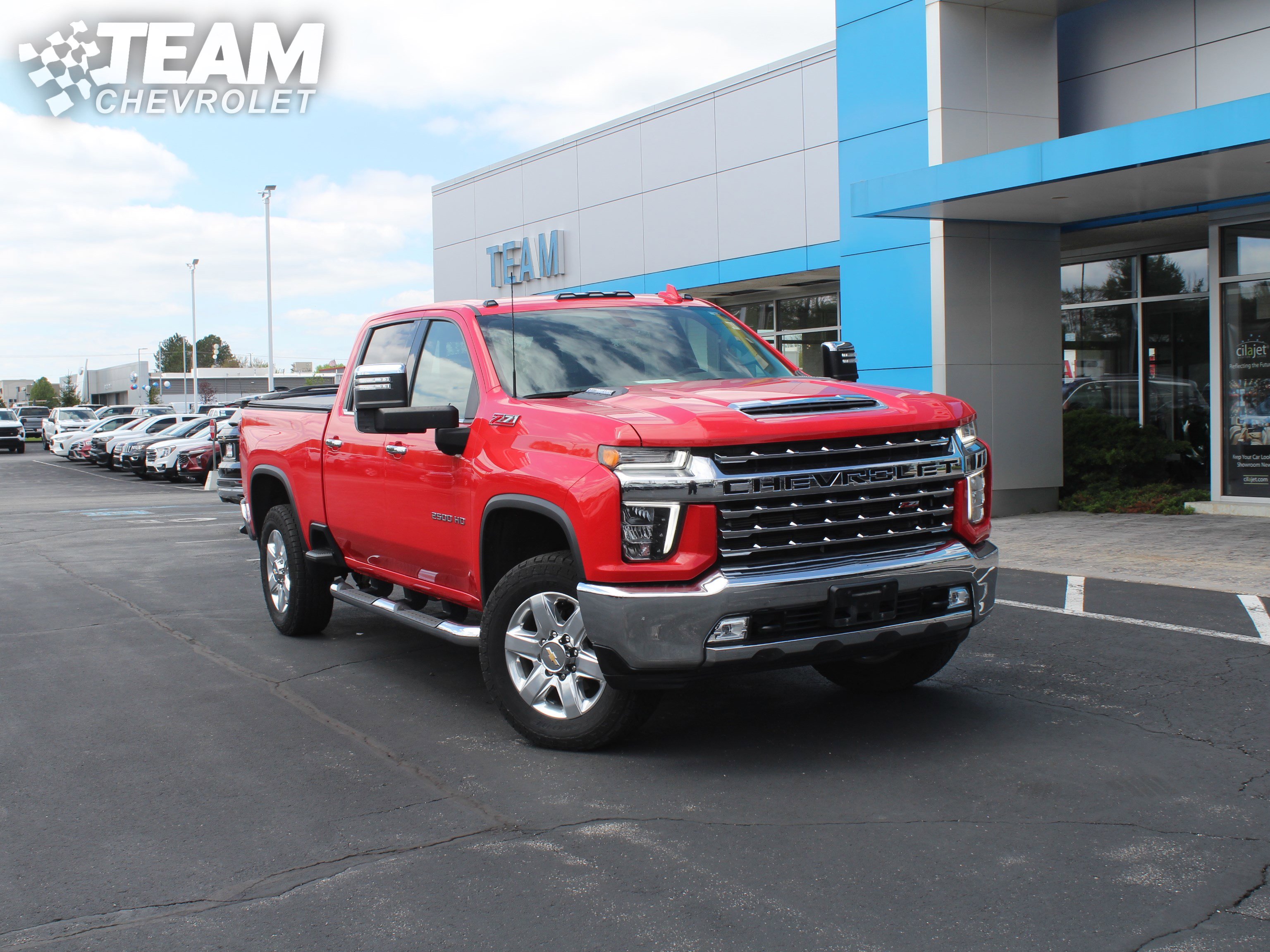 Used 2022 Chevrolet Silverado 2500 LTZ AWD/4WD image 2