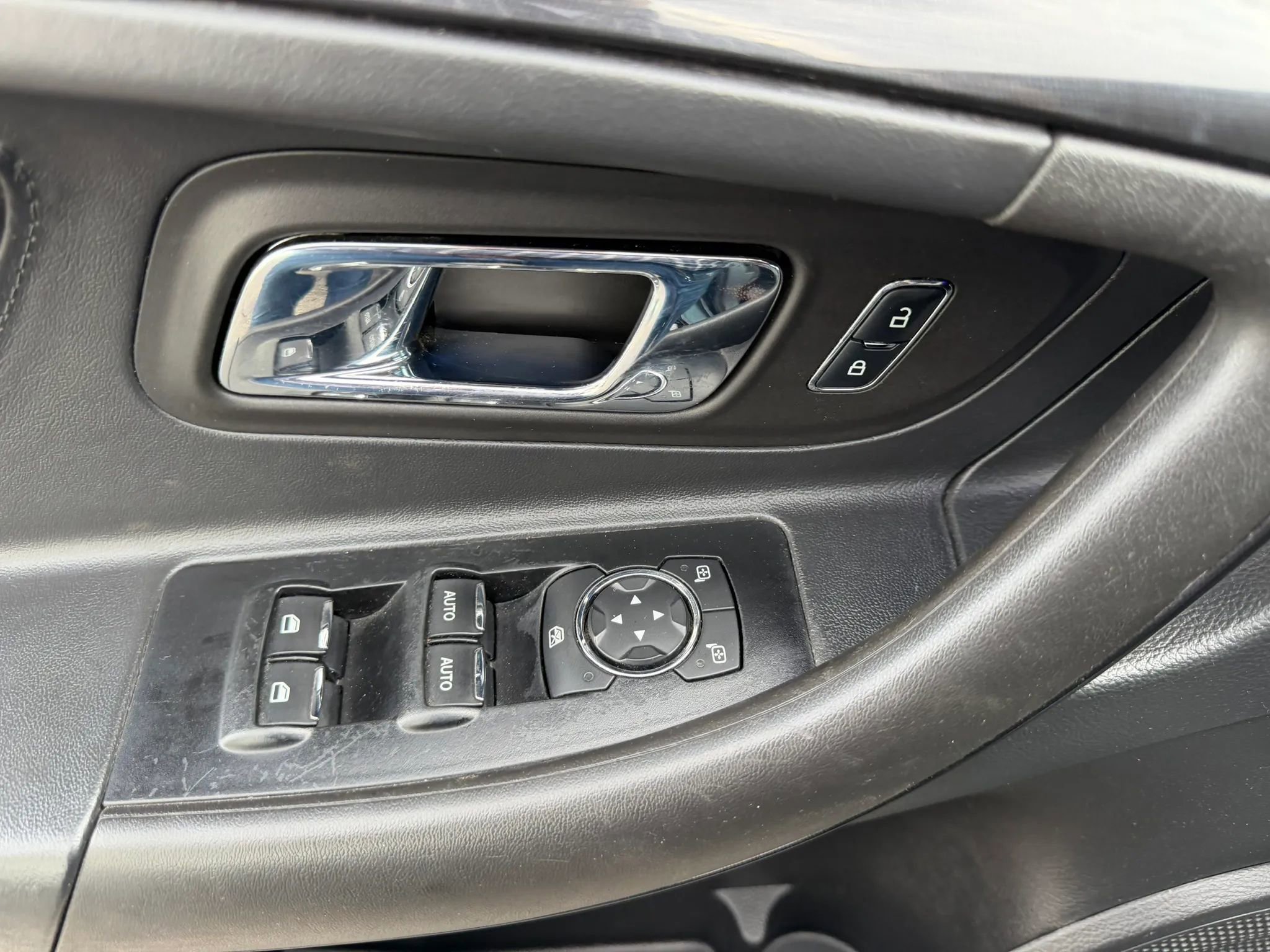 Used 2015 Ford Taurus SHO w/ Equipment Group 401A image 19