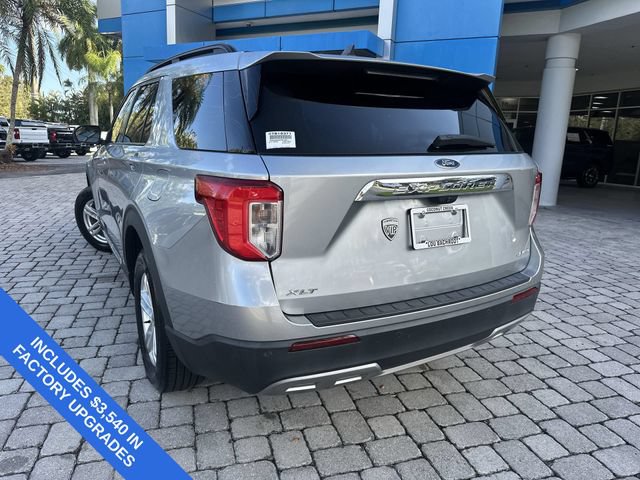 Used 2023 Ford Explorer XLT w/ Equipment Group 202A AWD/4WD image 12
