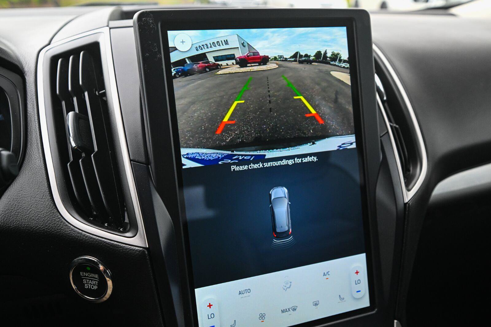 Used 2023 Ford Edge SEL AWD/4WD image 38