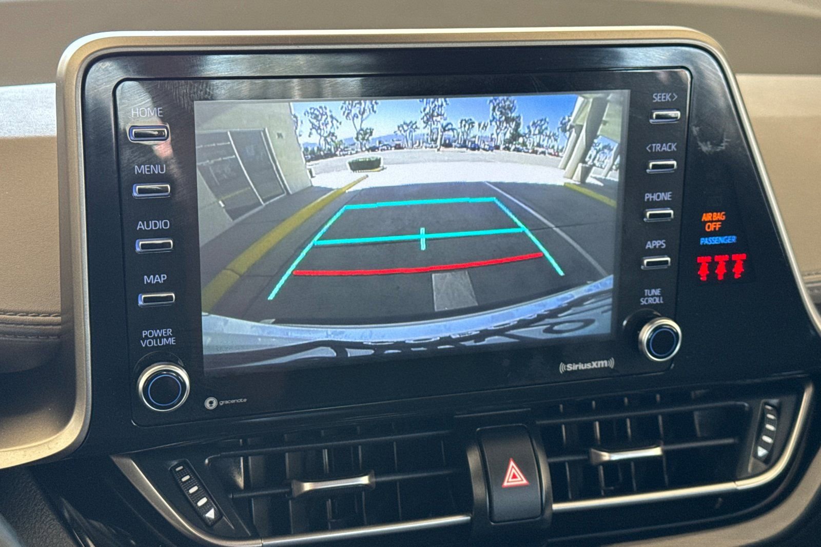 Used 2022 Toyota C-HR Limited FWD image 19