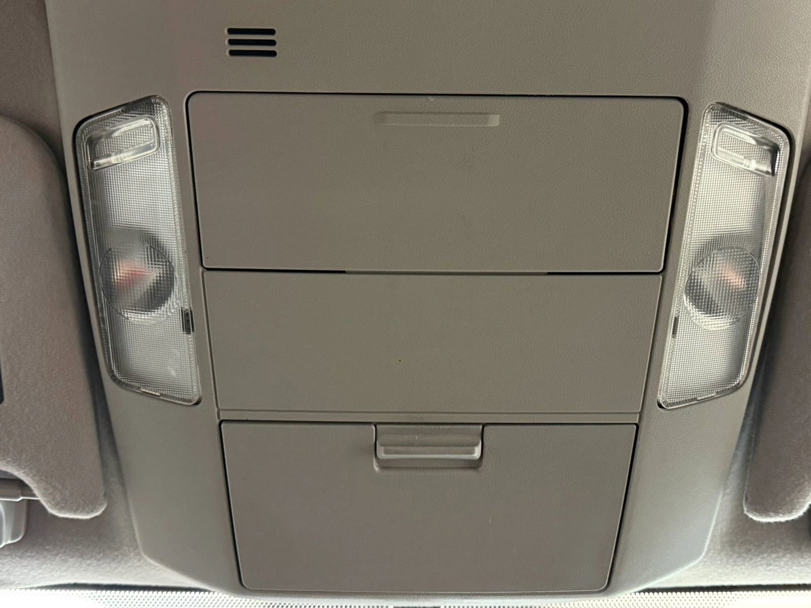 Used 2012 Toyota Tundra 4x4 Double Cab w/ TRD Off-Road Pkg image 38