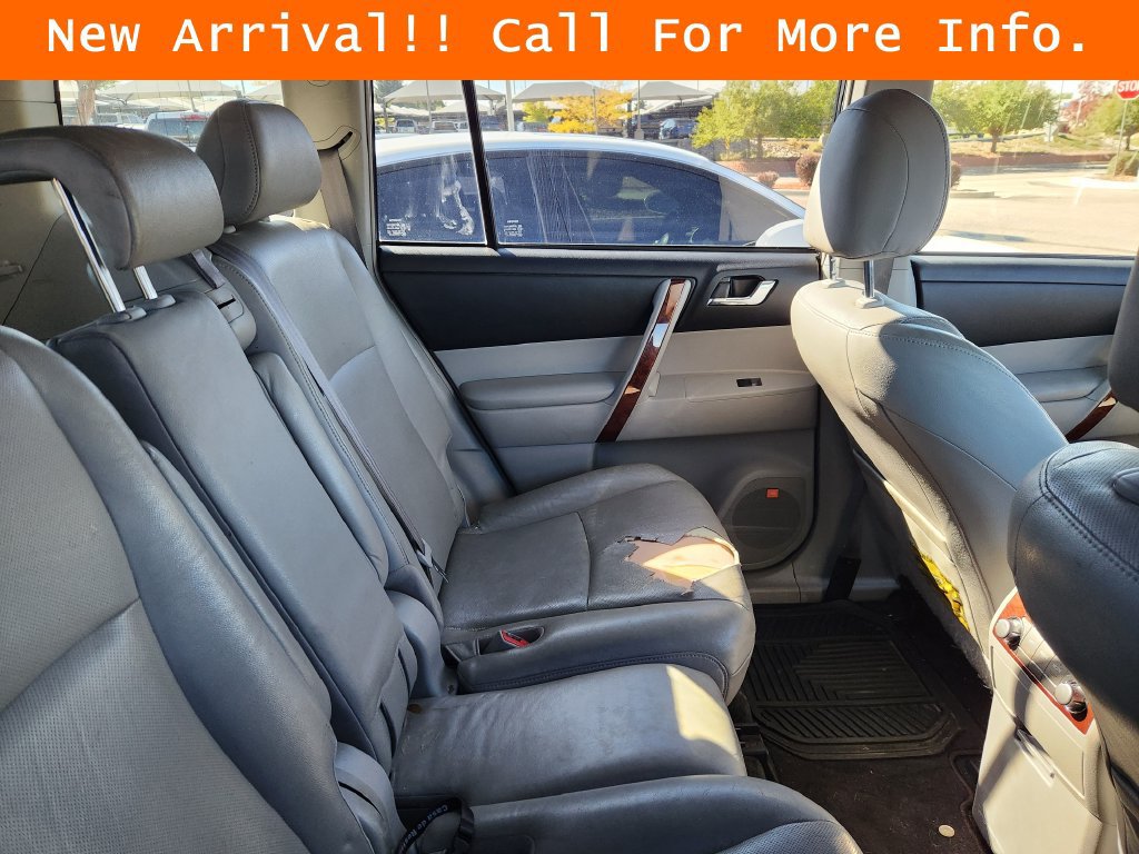 Used 2013 Toyota Highlander Limited AWD/4WD image 9