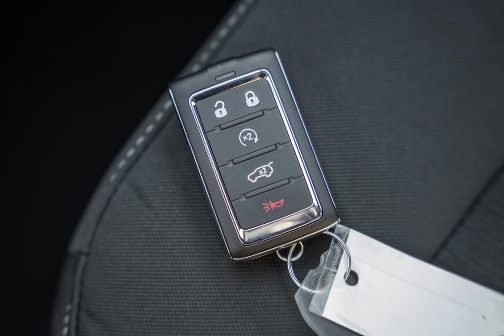 New 2025 Jeep Grand Cherokee Laredo X w/ Luxury Tech Group I image 36