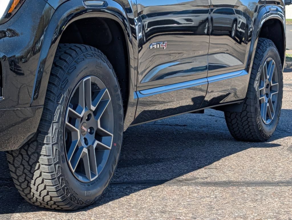 New 2026 GMC Terrain AT4 w/ Technology Package II AWD/4WD image 7