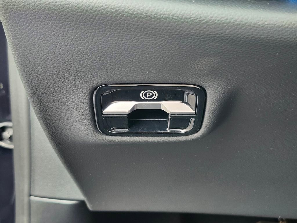 New 2026 Mercedes-Benz E 350 4MATIC Sedan image 25