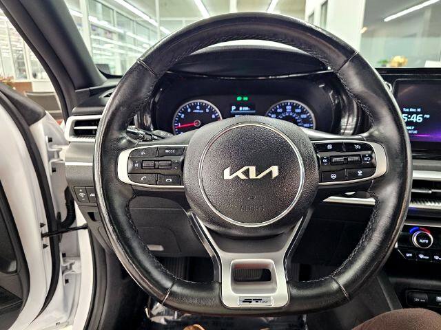 Used 2023 Kia K5 GT-Line image 10