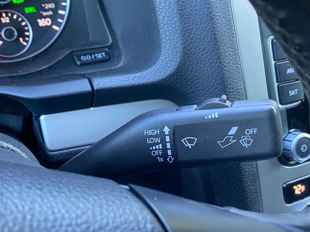Used 2013 Volkswagen Eos FWD image 23