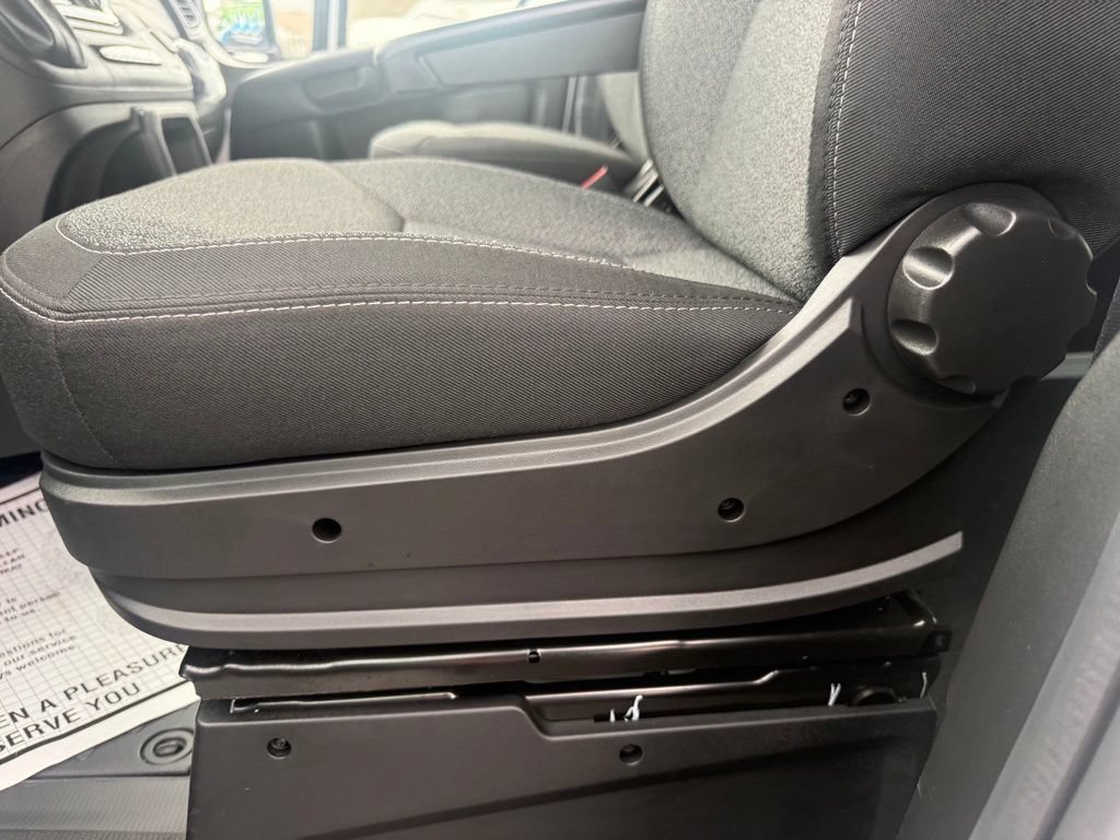 Used 2024 RAM ProMaster 2500 FWD image 12