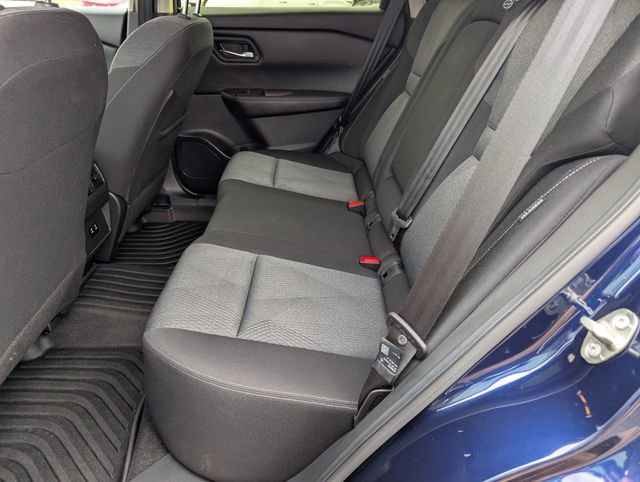 Used 2024 Nissan Rogue SV AWD/4WD image 12