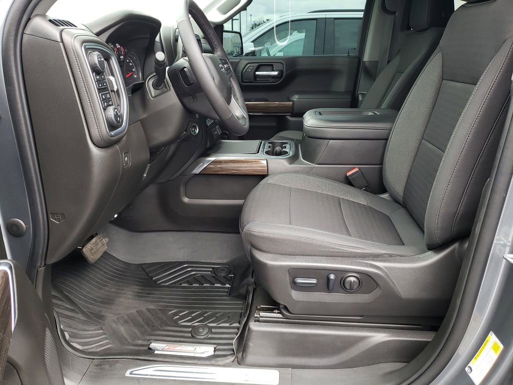 Used 2022 Chevrolet Silverado 1500 LT Trail Boss w/ Bed Protection Package AWD/4WD image 15