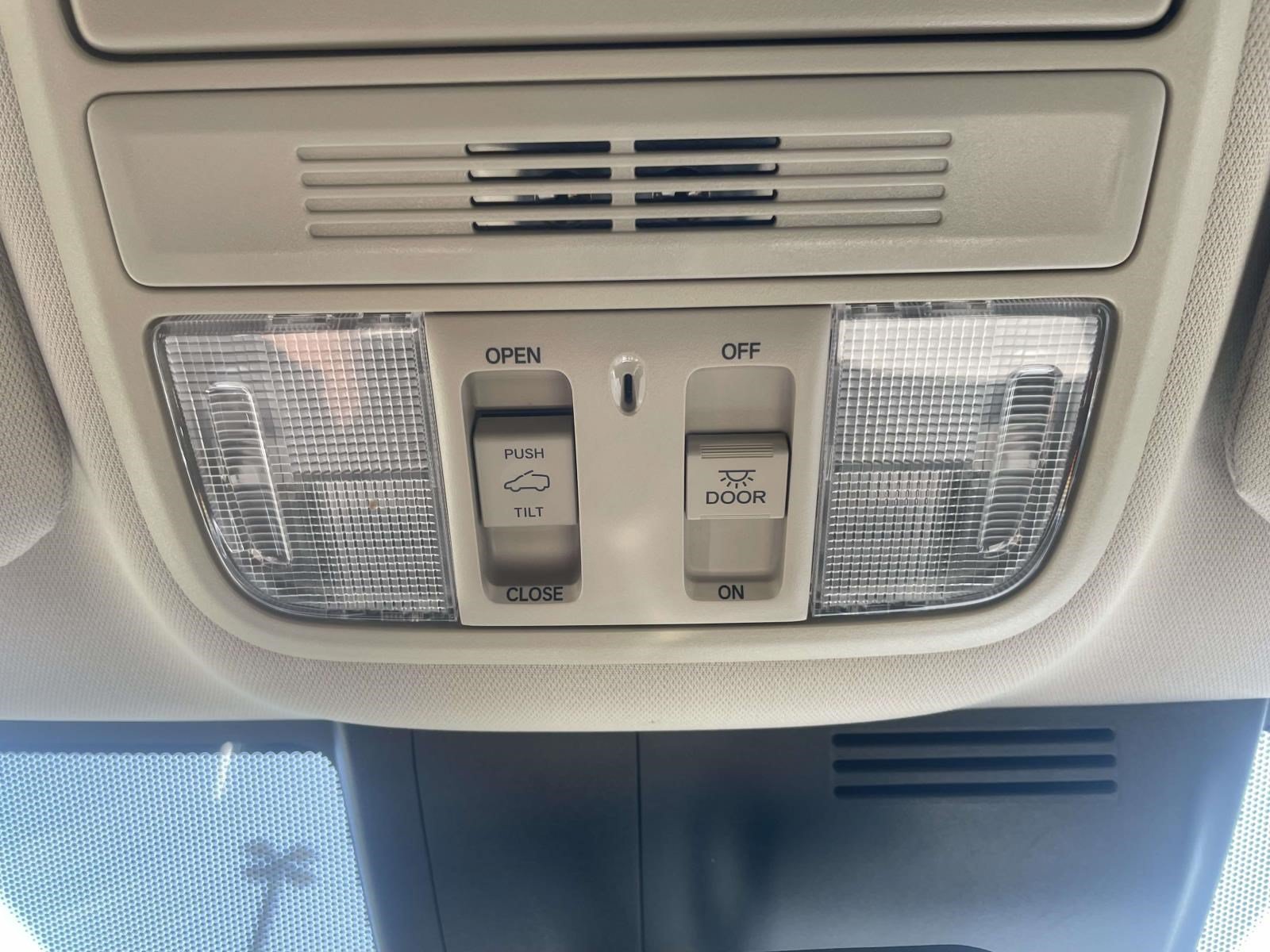 Used 2018 Honda CR-V EX image 31