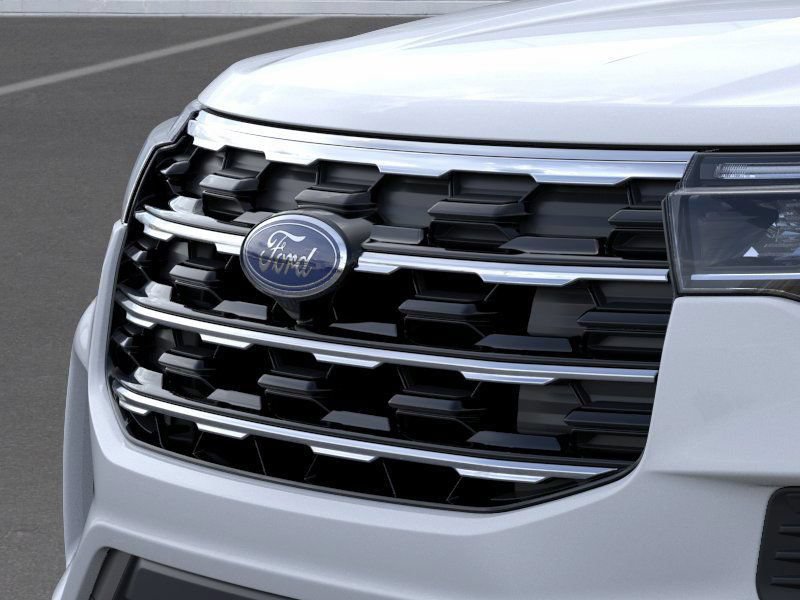 Used 2026 Ford Explorer Active RWD image 17