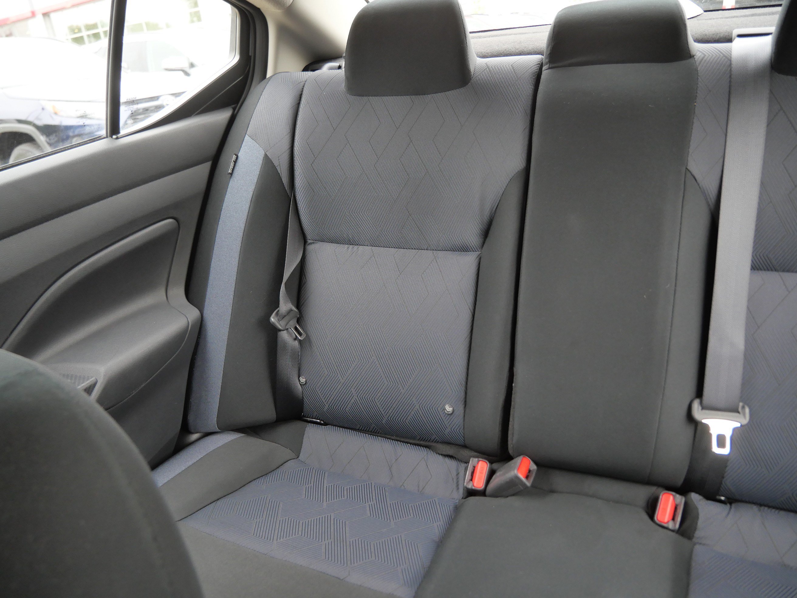 Used 2025 Nissan Versa SV FWD image 12