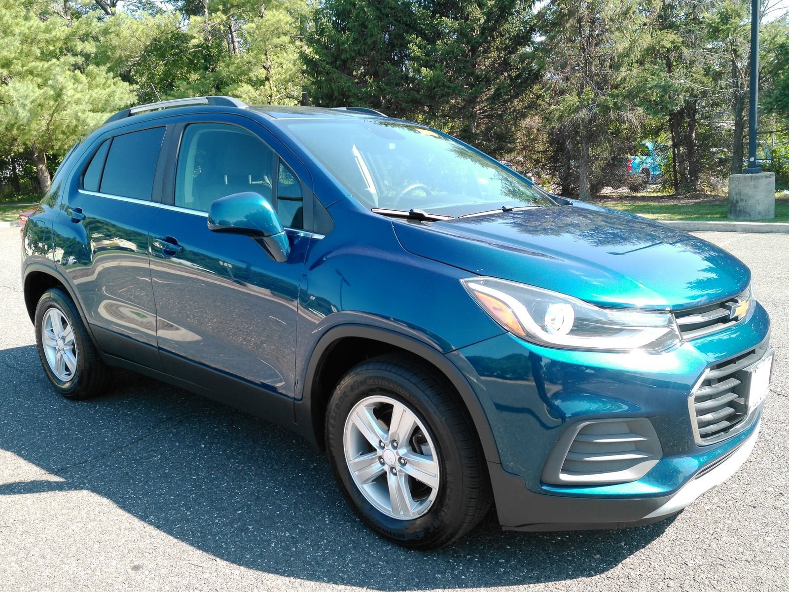 Certified 2019 Chevrolet Trax LT FWD image 2