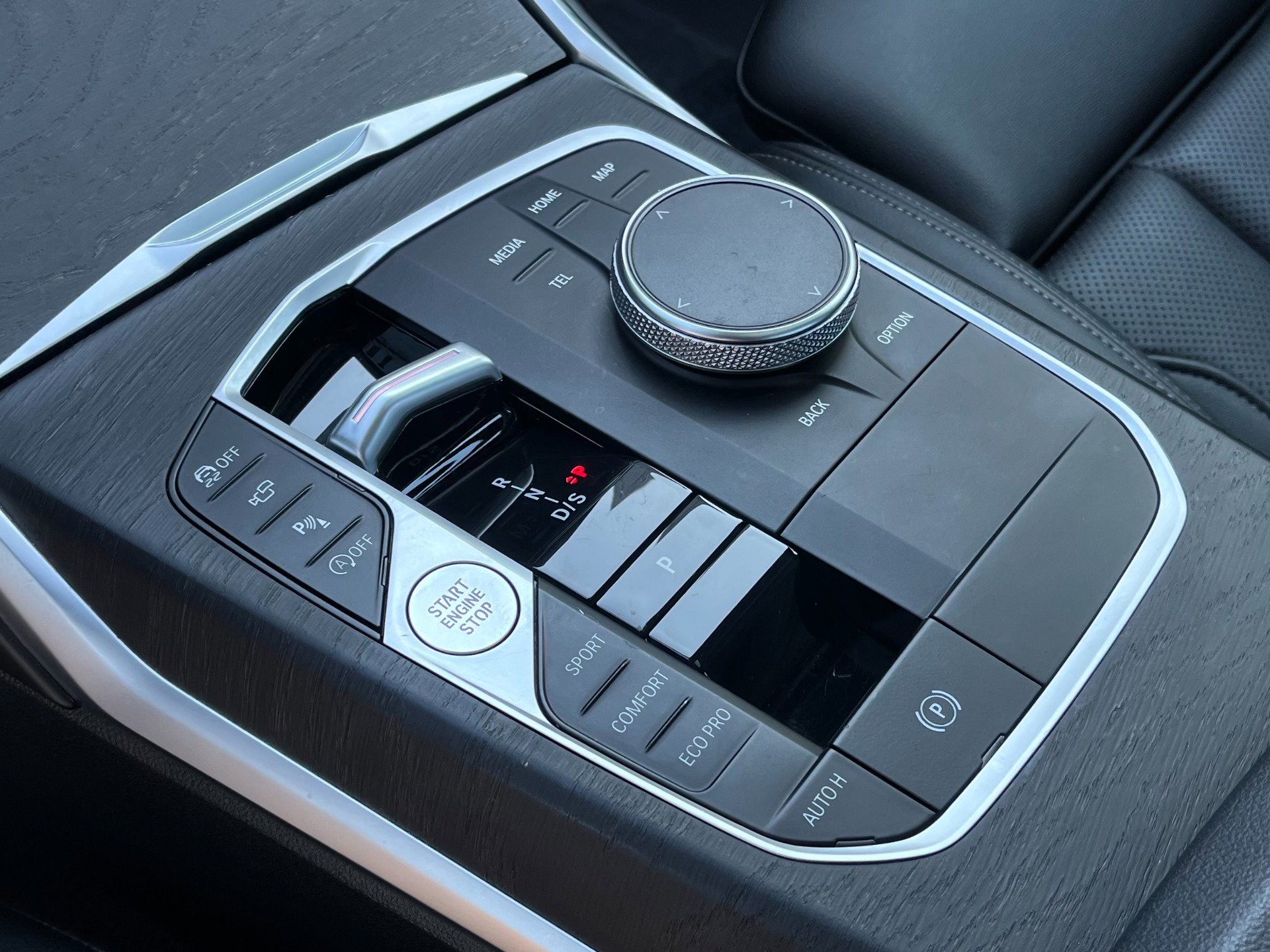 Used 2024 BMW 330i xDrive Sedan w/ Premium Package image 15