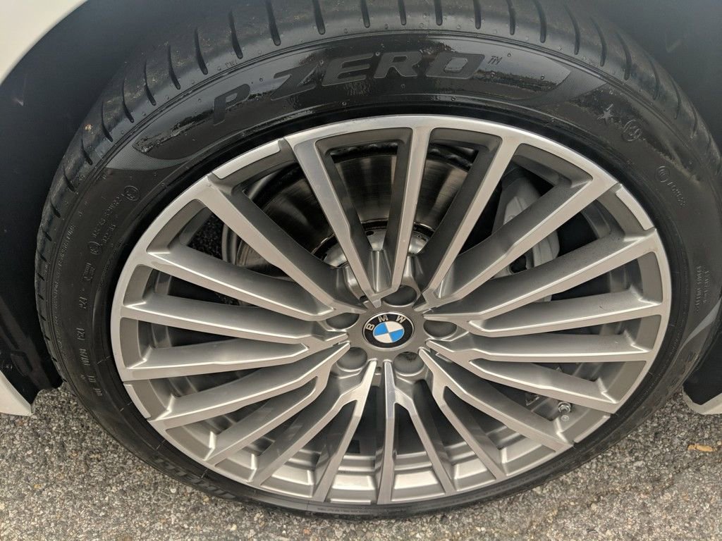 Used 2022 BMW 740i w/ Premium Package image 15