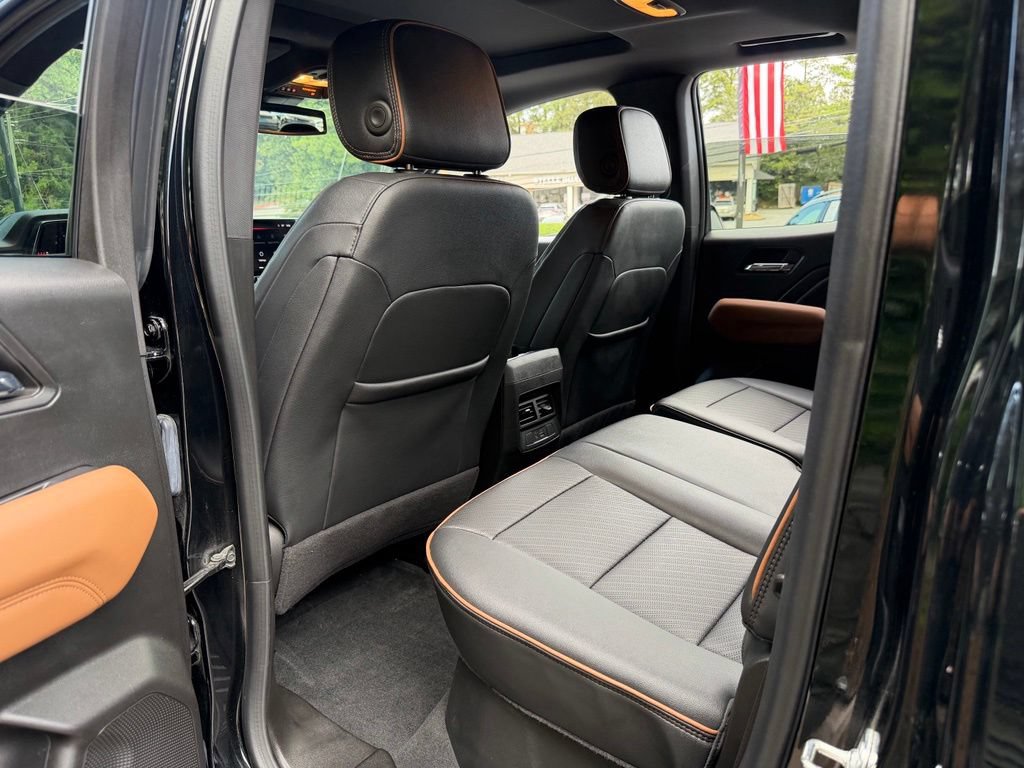 Used 2024 GMC Canyon AT4 w/ AT4 Premium Package AWD/4WD image 30