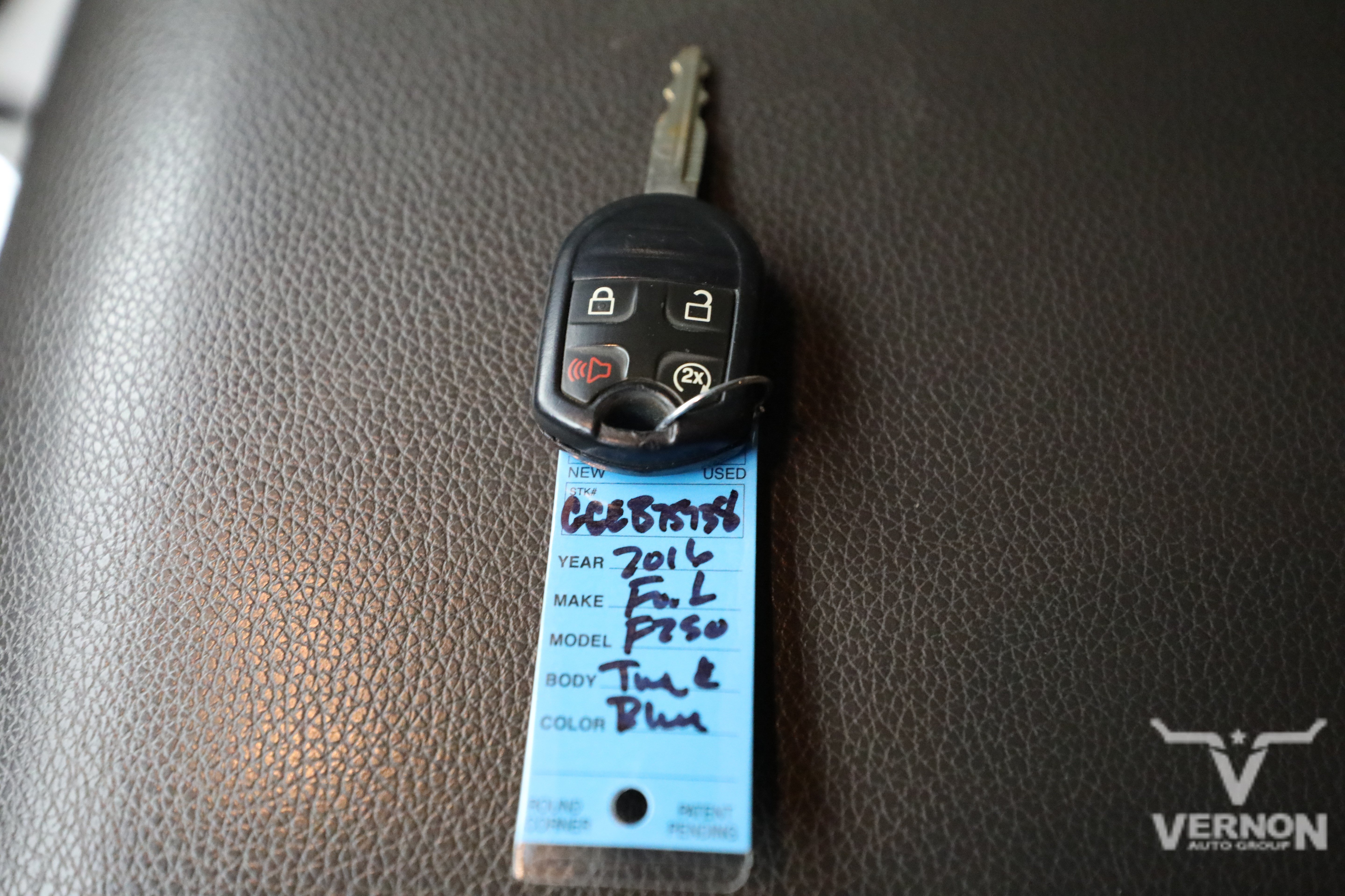 Used 2016 Ford F250 Lariat w/ Lariat Ultimate Package AWD/4WD image 12
