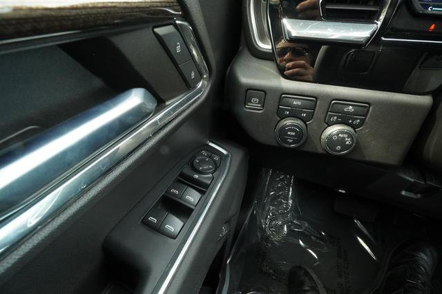 Used 2023 Chevrolet Silverado 1500 LT image 18
