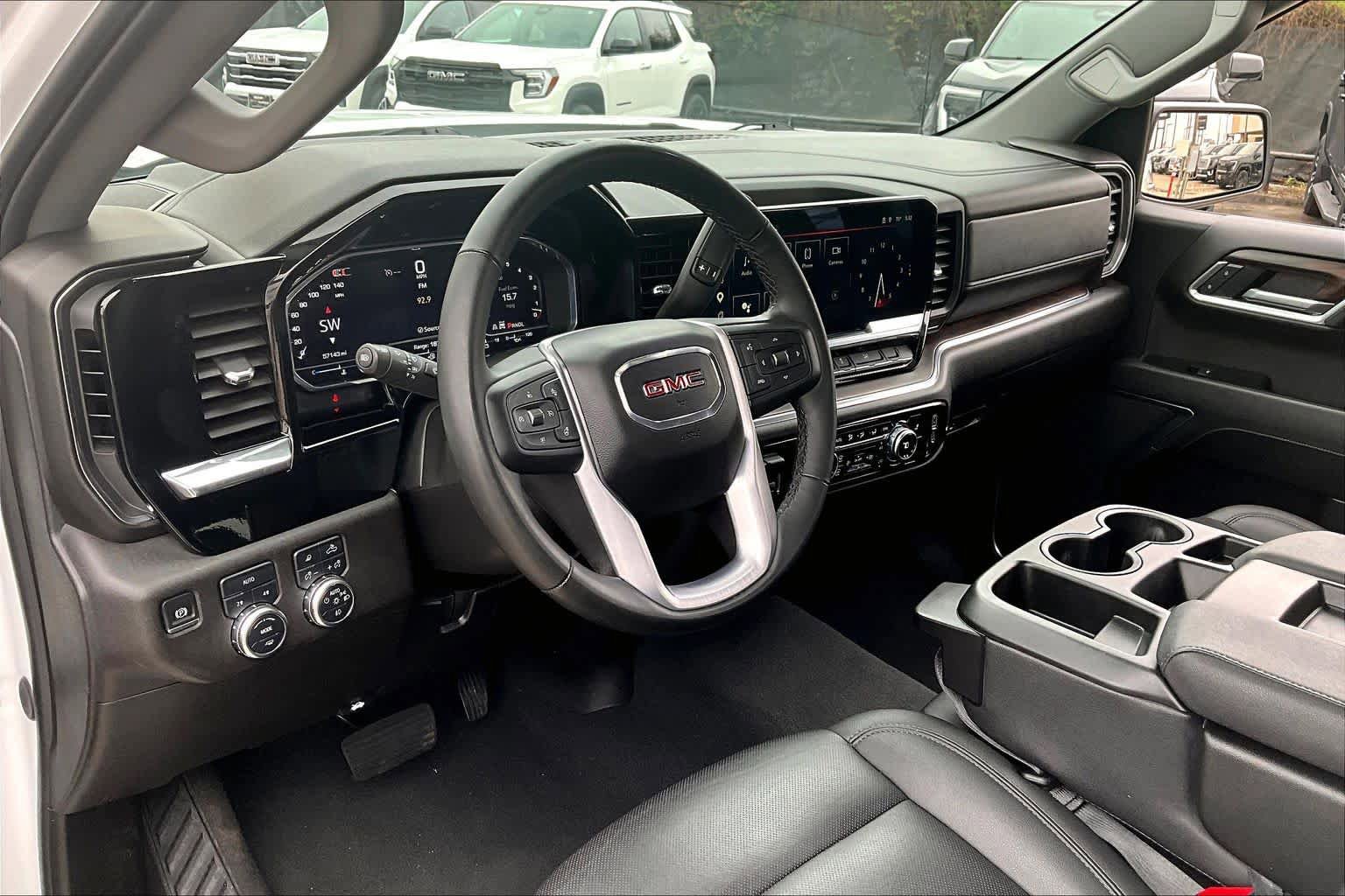 Used 2023 GMC Sierra 1500 AT4X w/ AT4X AEV Edition AWD/4WD image 18