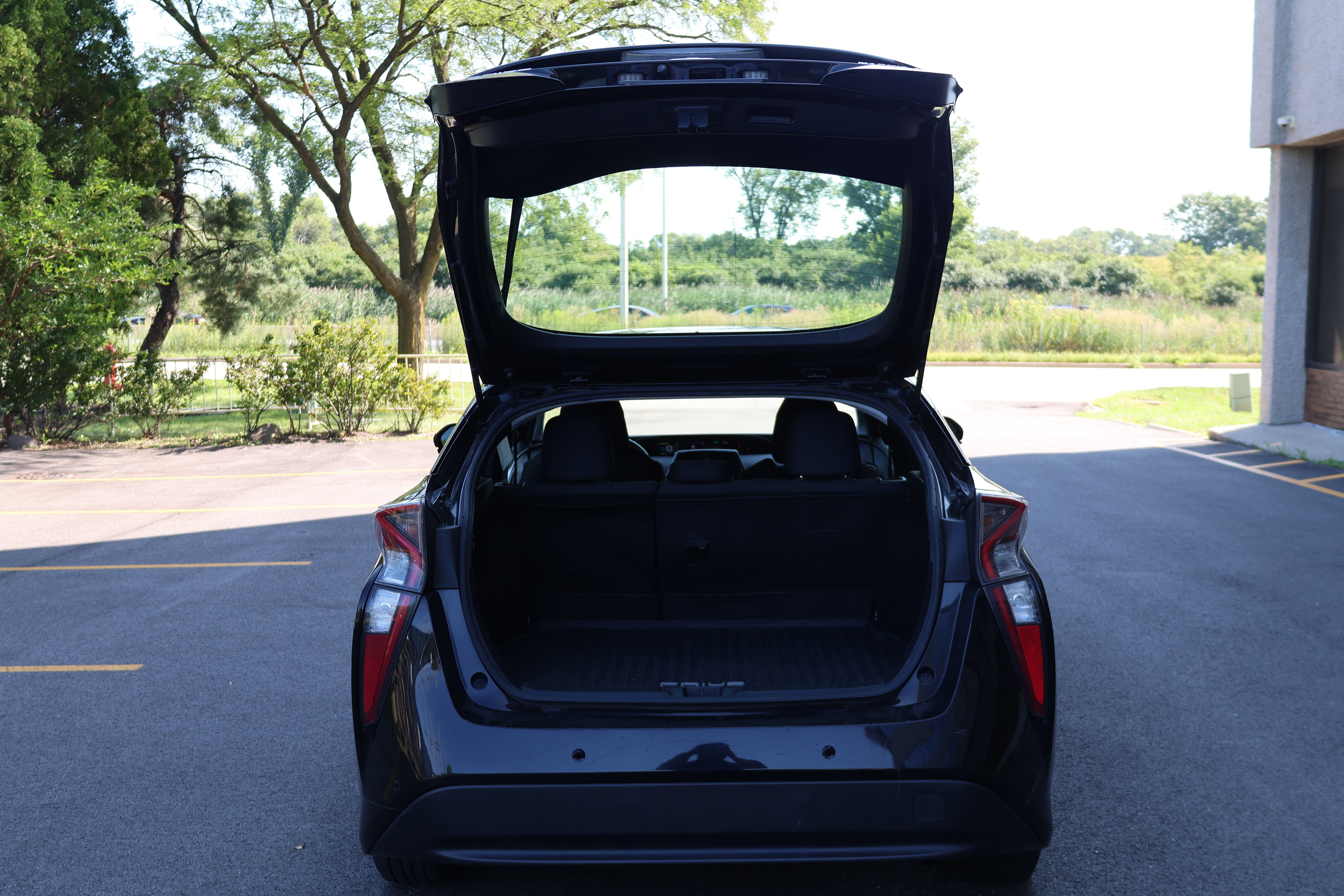 Used 2017 Toyota Prius Three FWD image 5