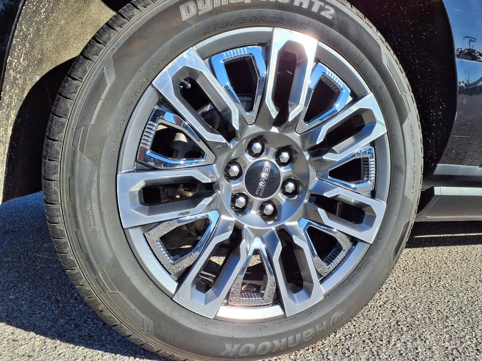 Used 2023 GMC Yukon XL Denali Ultimate AWD/4WD image 38
