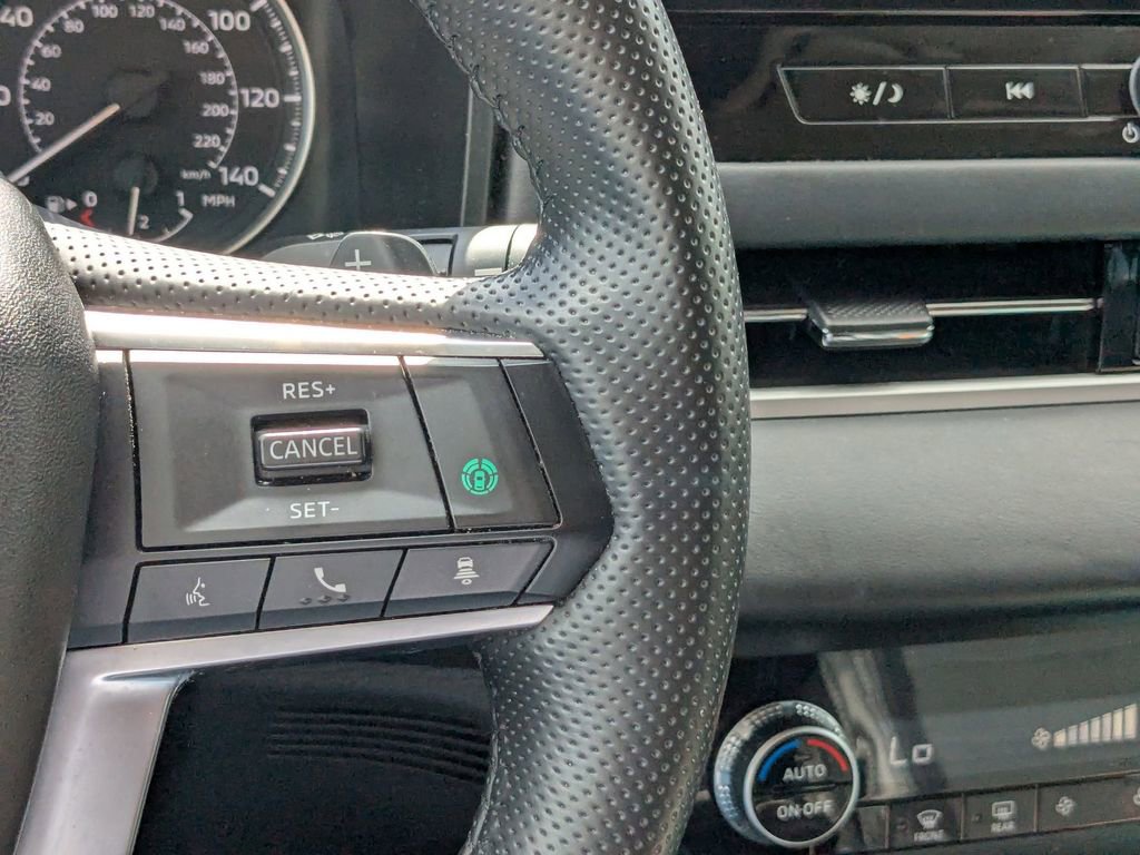Used 2025 Mitsubishi Outlander SE FWD image 17