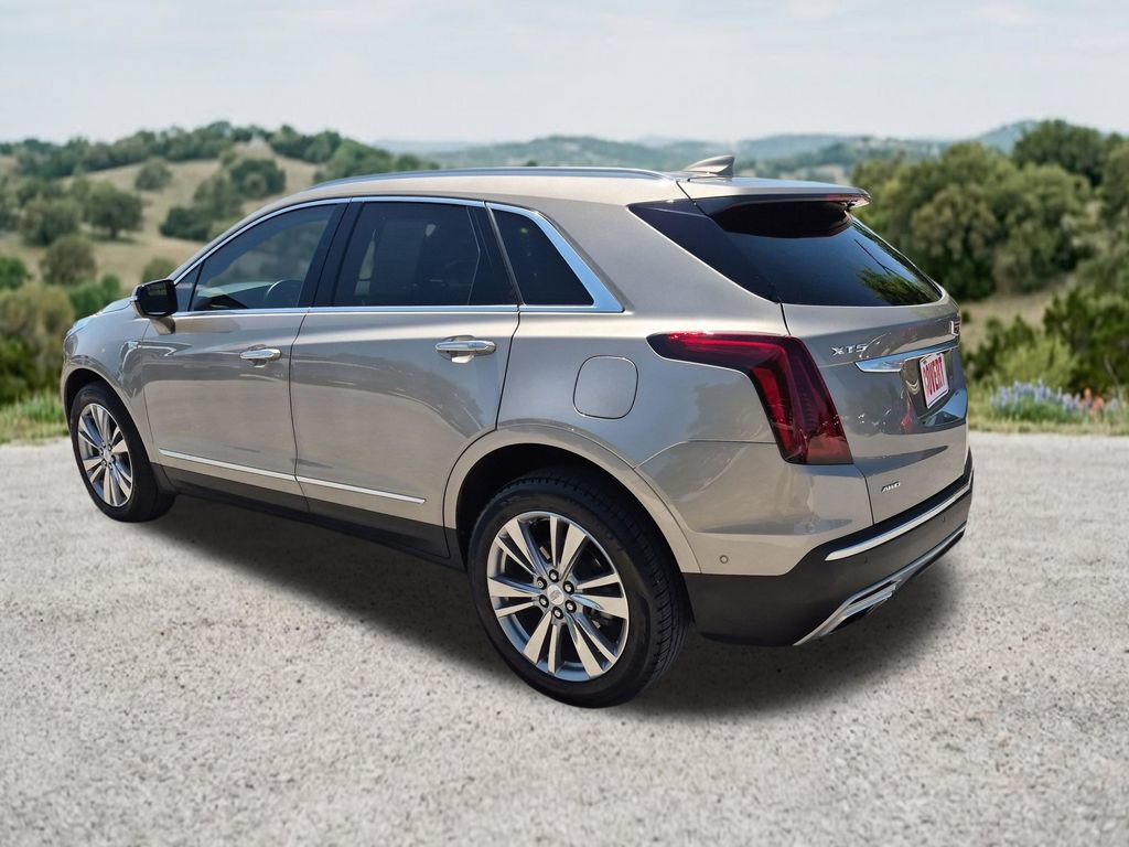 Used 2023 Cadillac XT5 Premium Luxury w/ Technology Package AWD/4WD image 7