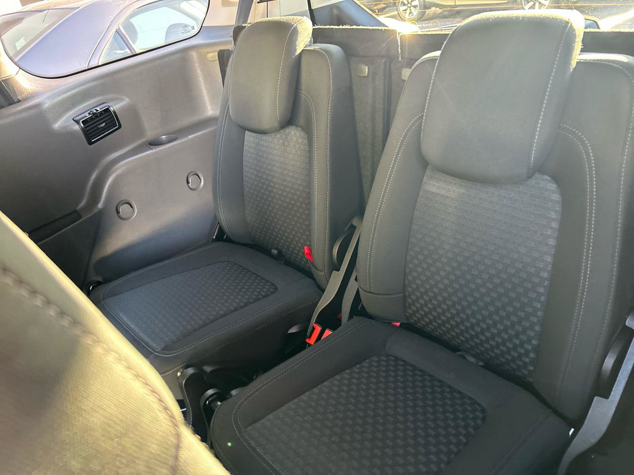 Used 2021 Ford Transit Connect XLT FWD image 10