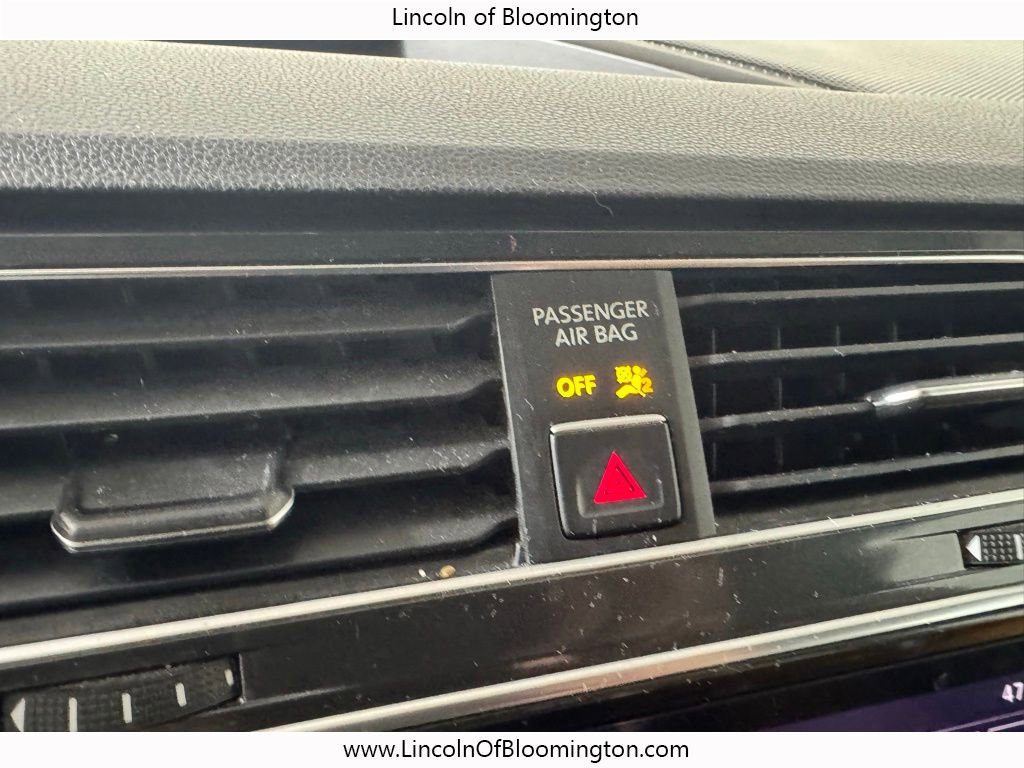 Used 2018 Volkswagen Tiguan SE image 53