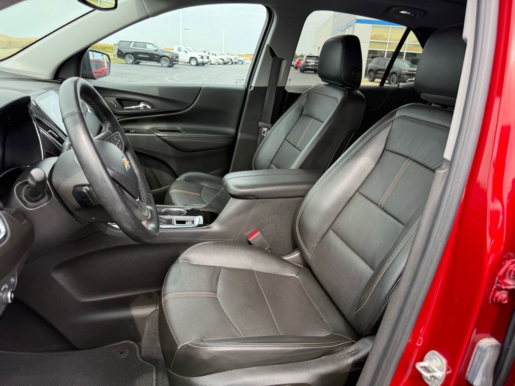 Used 2023 Chevrolet Equinox Premier image 10