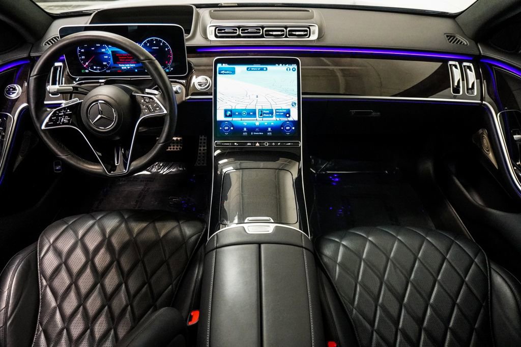 Used 2024 Mercedes-Benz S 580 4MATIC Sedan w/ AMG Line image 11