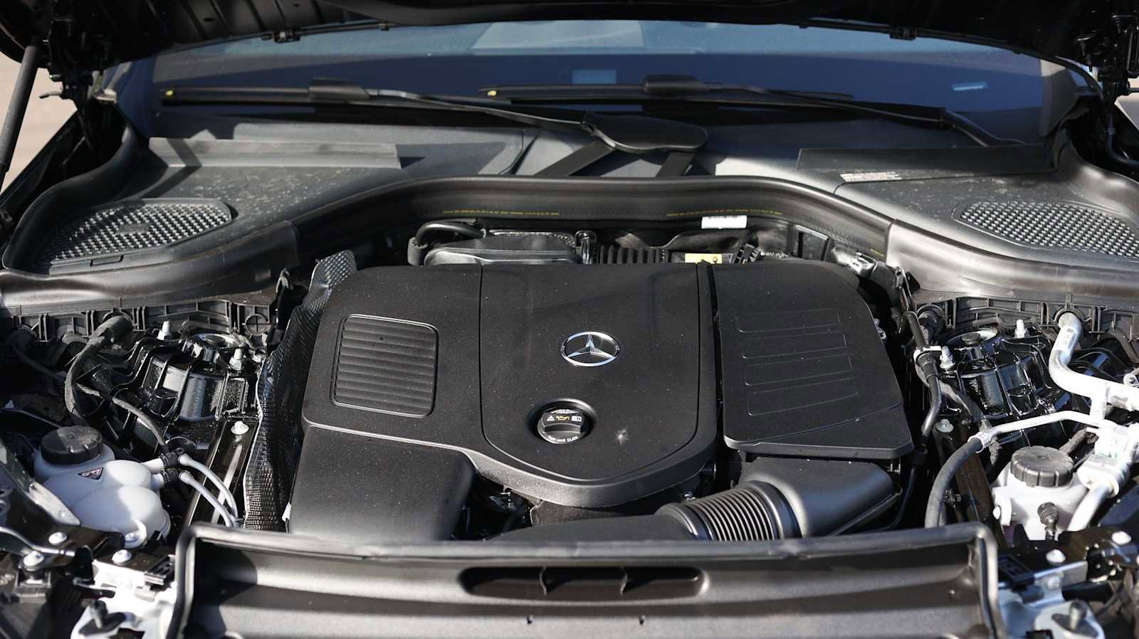 Used 2026 Mercedes-Benz GLC 300 4MATIC image 13