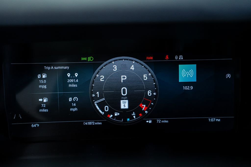 Used 2023 Land Rover Defender 130 X-Dynamic SE image 41