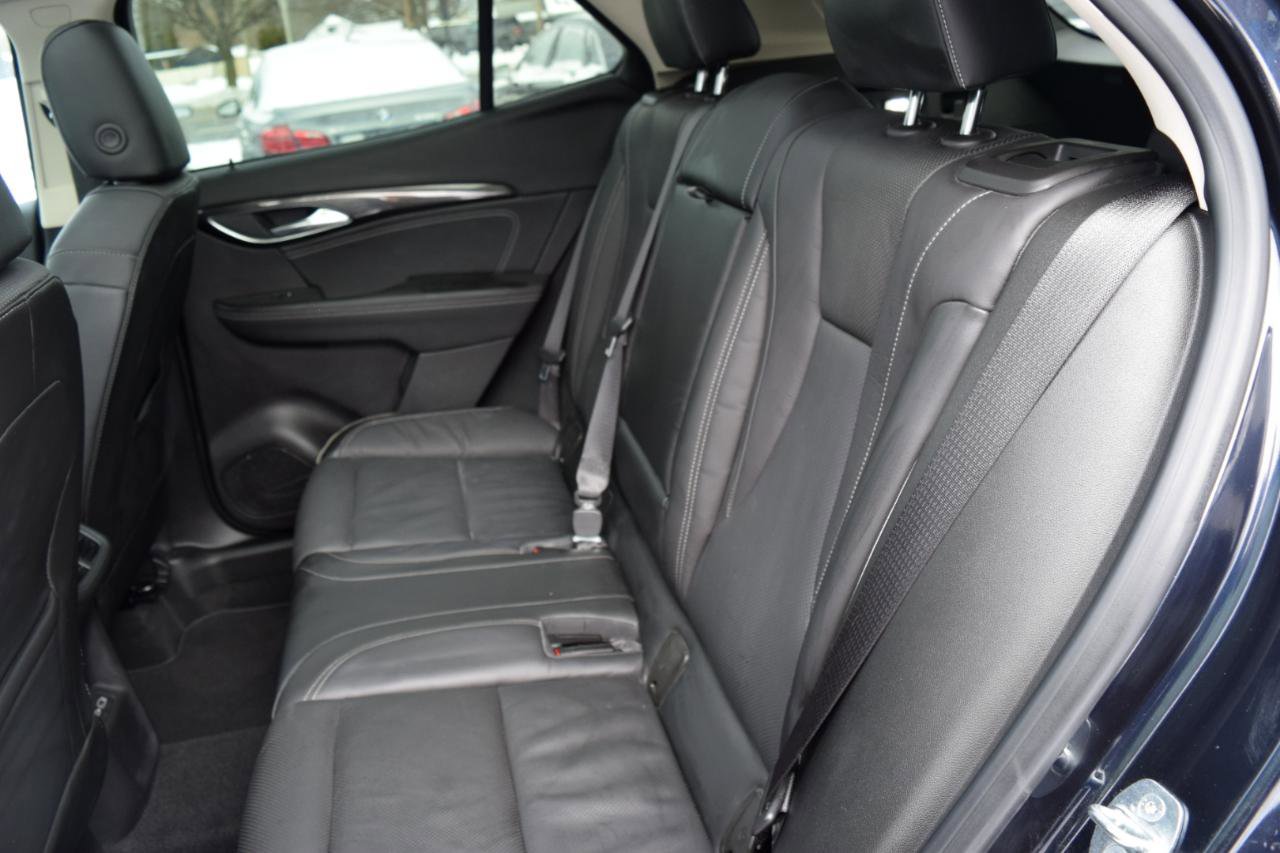 Used 2021 Buick Envision Essence FWD image 39