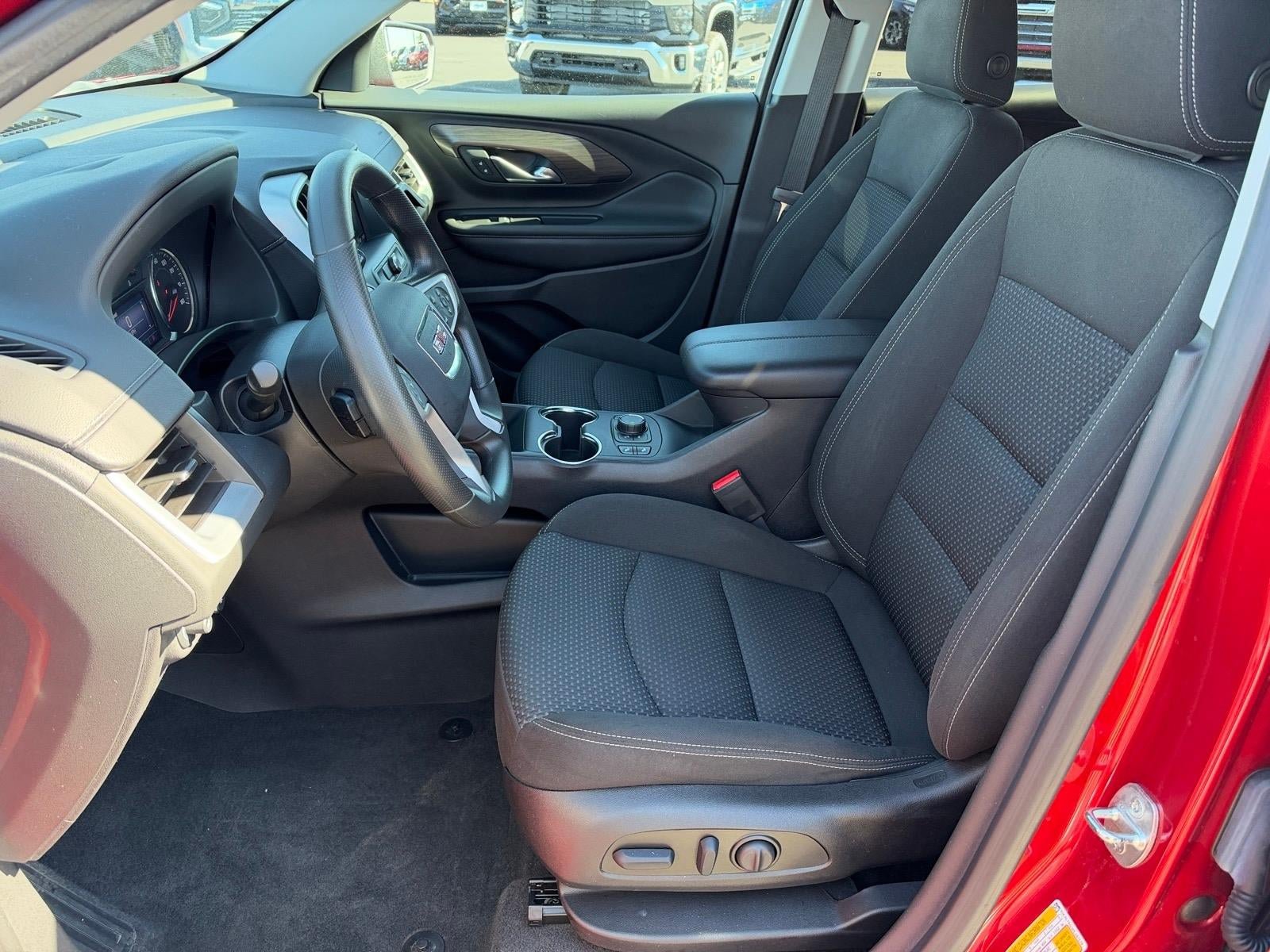 Used 2023 GMC Terrain SLE w/ Driver Convenience Package AWD/4WD image 5