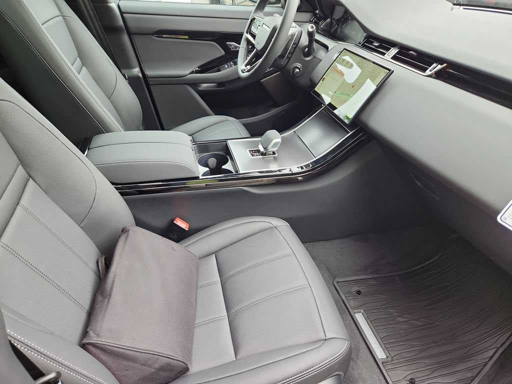New 2026 Land Rover Range Rover Evoque Hoxton AWD/4WD image 3