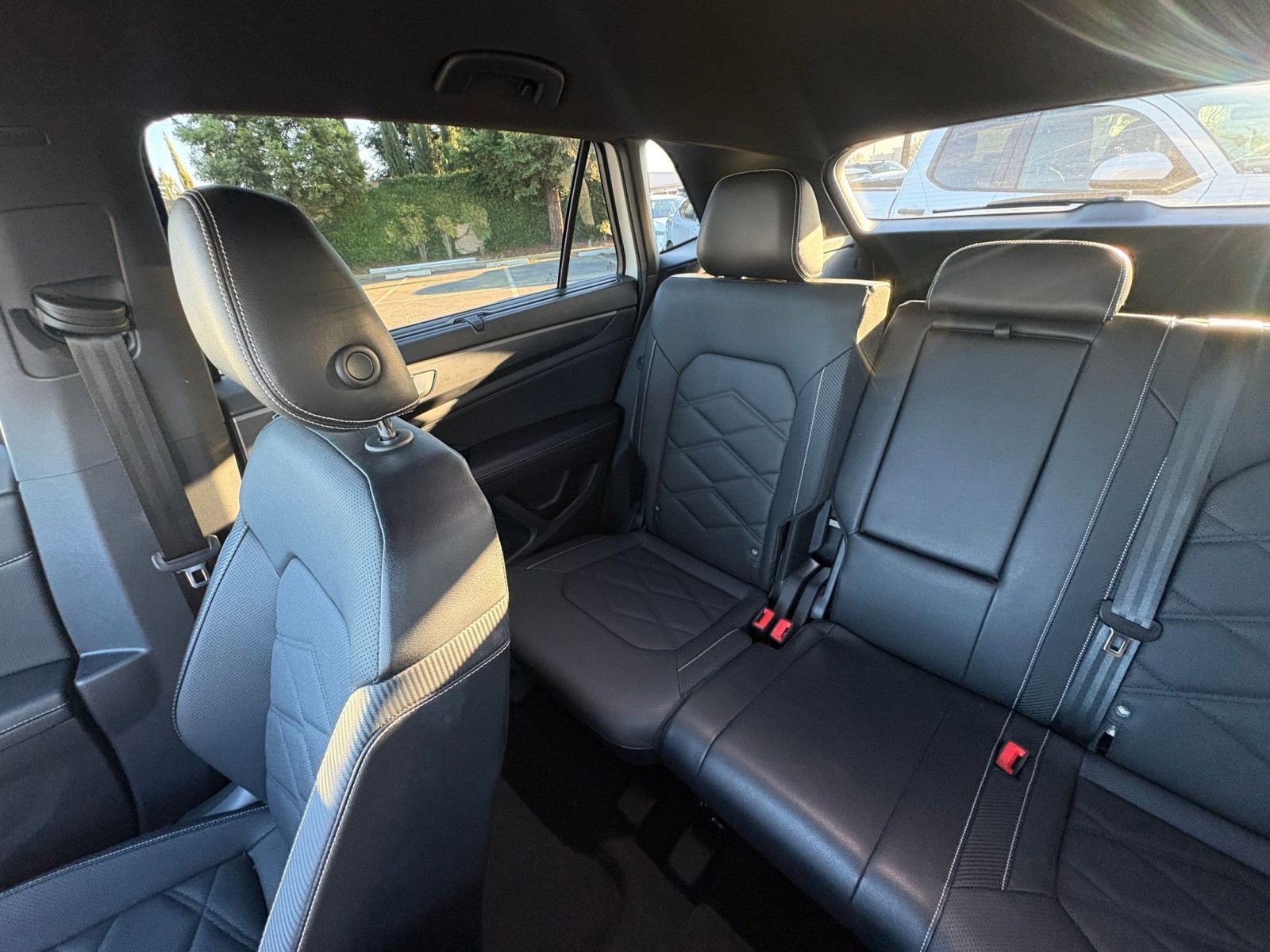 Used 2025 Volkswagen Atlas Cross Sport SE image 41