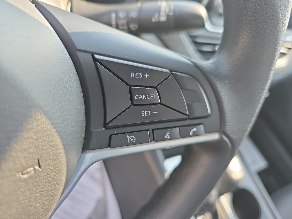 Used 2025 Nissan Altima 2.5 SV FWD image 22