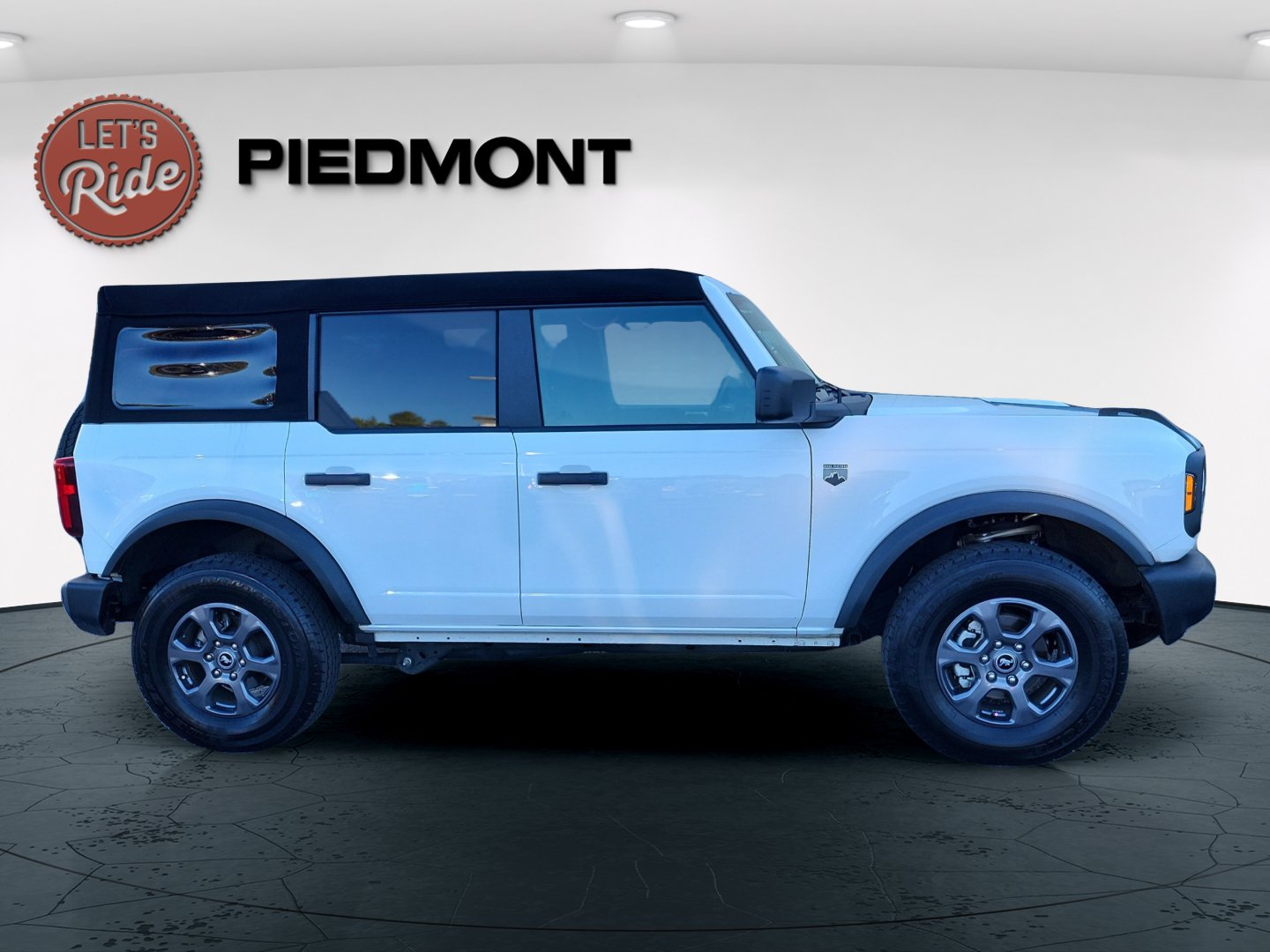 Used 2025 Ford Bronco Big Bend AWD/4WD image 4