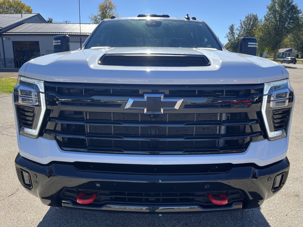 Used 2025 Chevrolet Silverado 2500 LT w/ Trail Boss Package AWD/4WD image 3