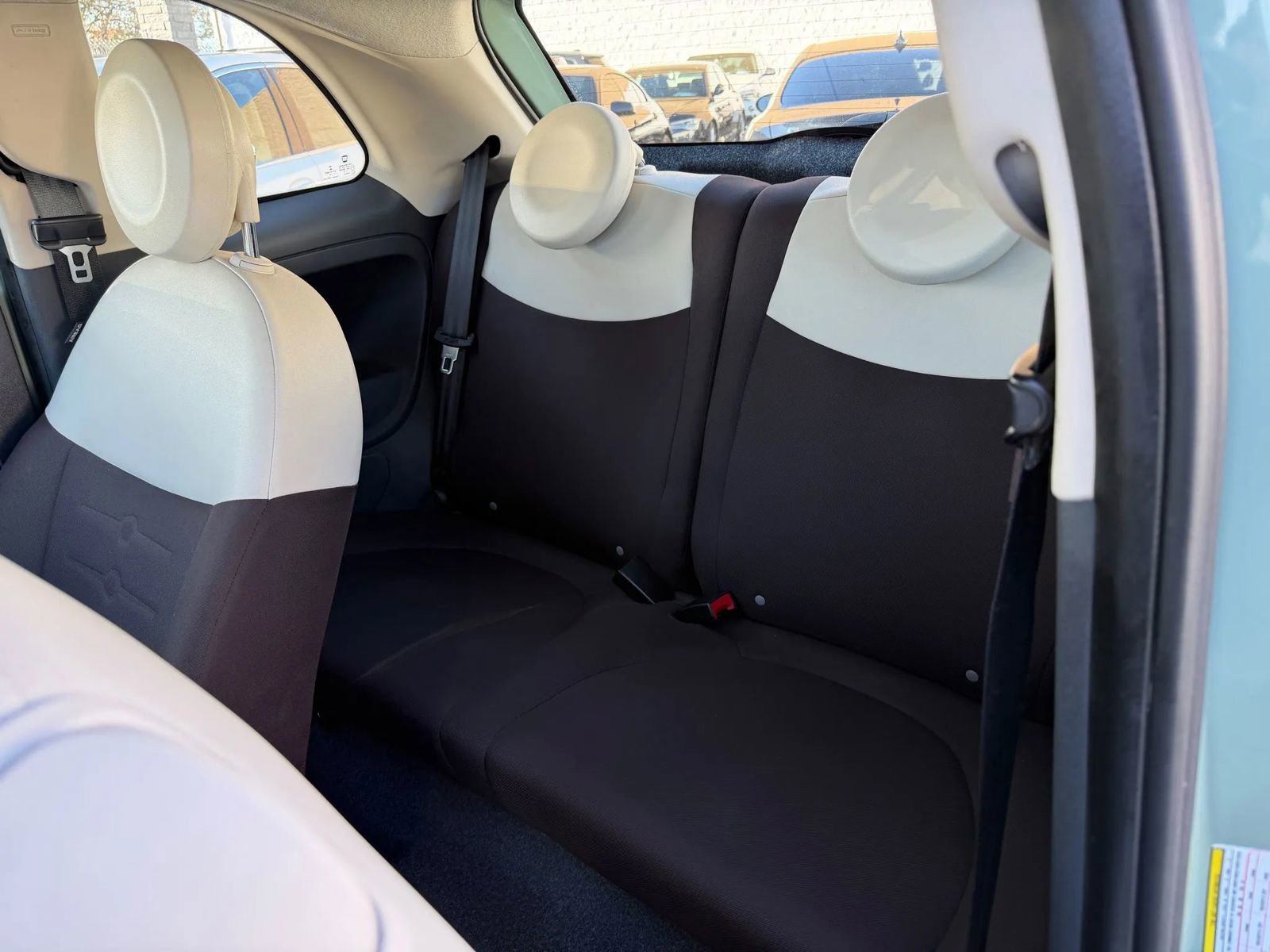 Used 2015 FIAT 500 Pop image 18